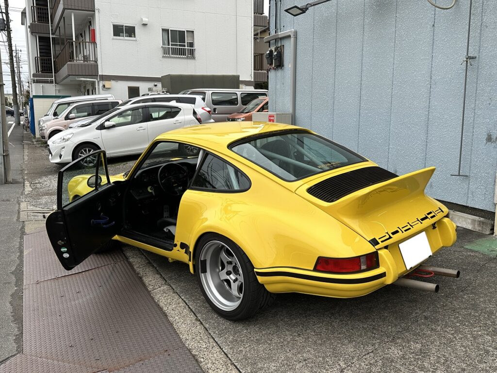 黄色い９３０ターボルック（７３ＲＳＲ仕様）を動かしてました | ガレージJ